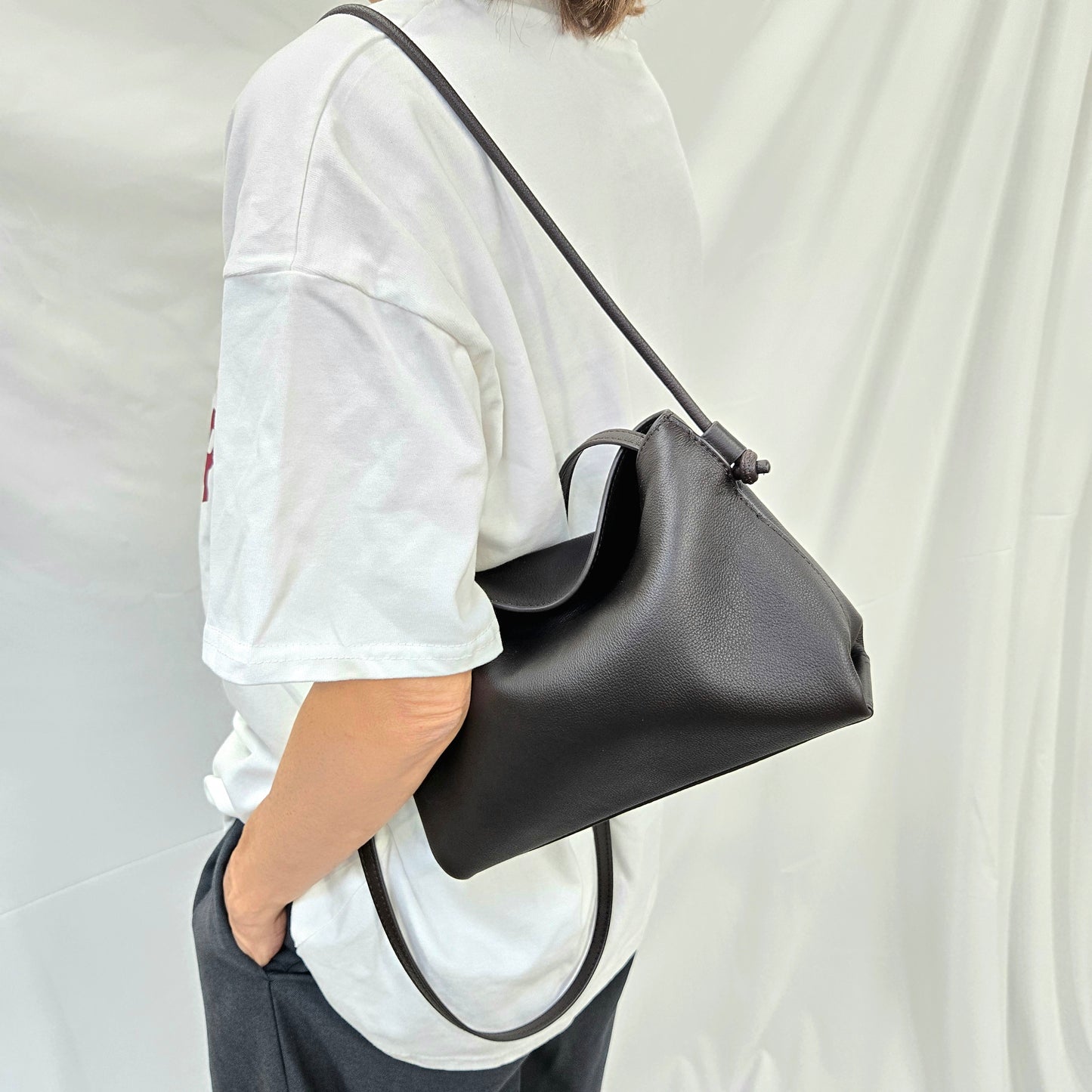 Korea Soft Pebble Leather Shoulder Bag (Medium)
