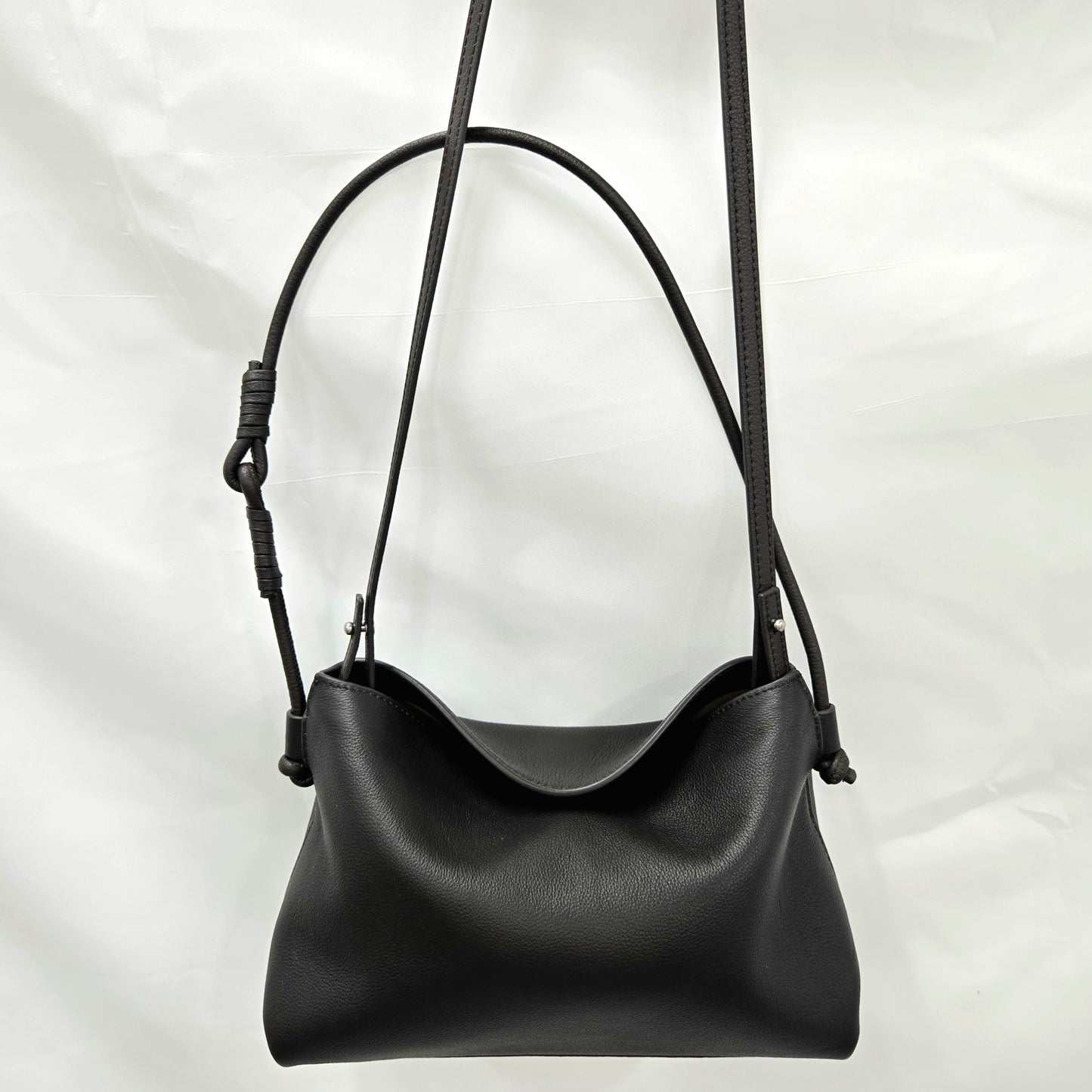 Korea Soft Pebble Leather Shoulder Bag (Medium)