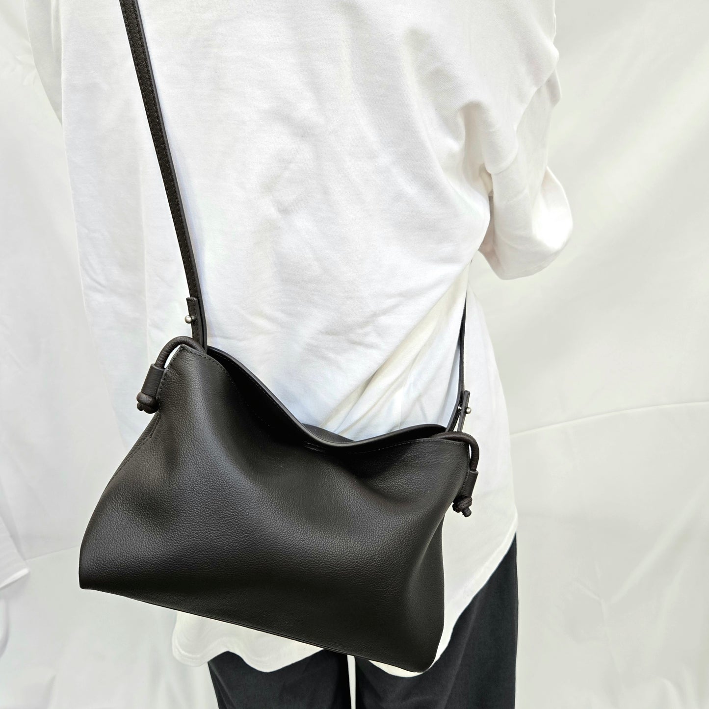 Korea Soft Pebble Leather Shoulder Bag (Medium)