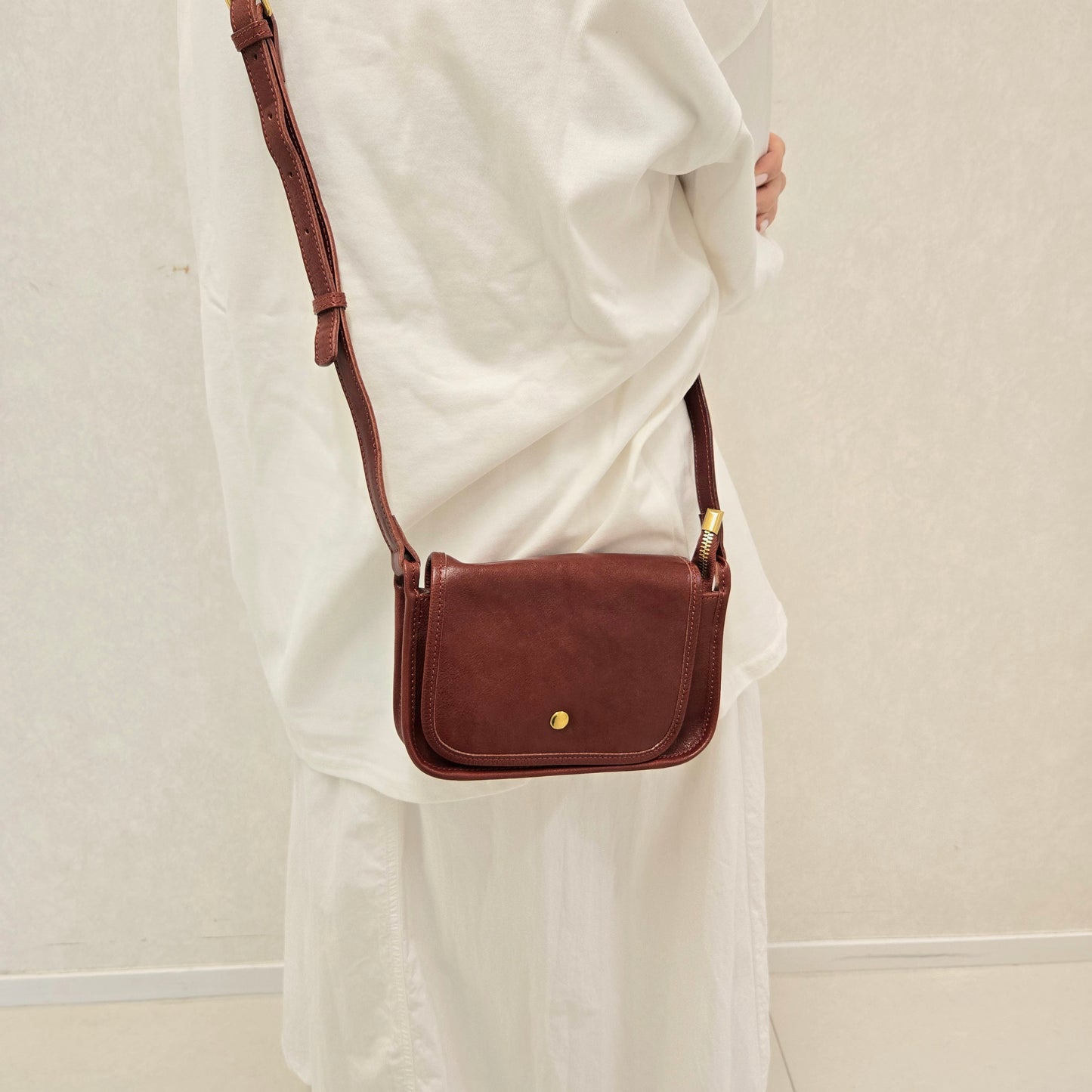 Italy Vegetable Leather Crossbody Bag