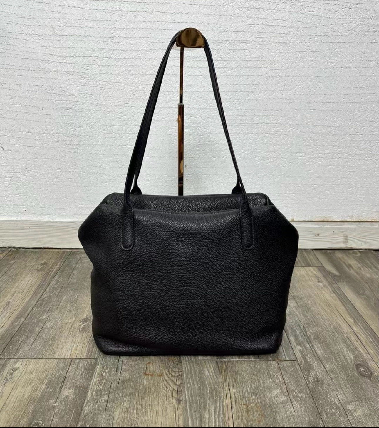 Henry Shoulder Bag
