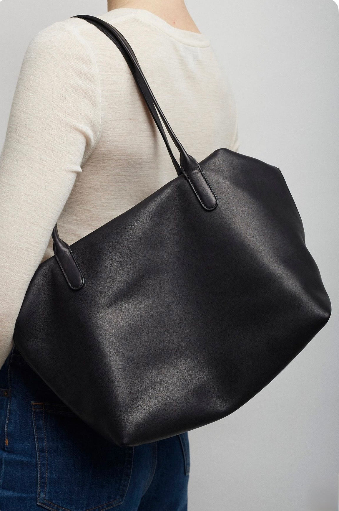 Henry Shoulder Bag