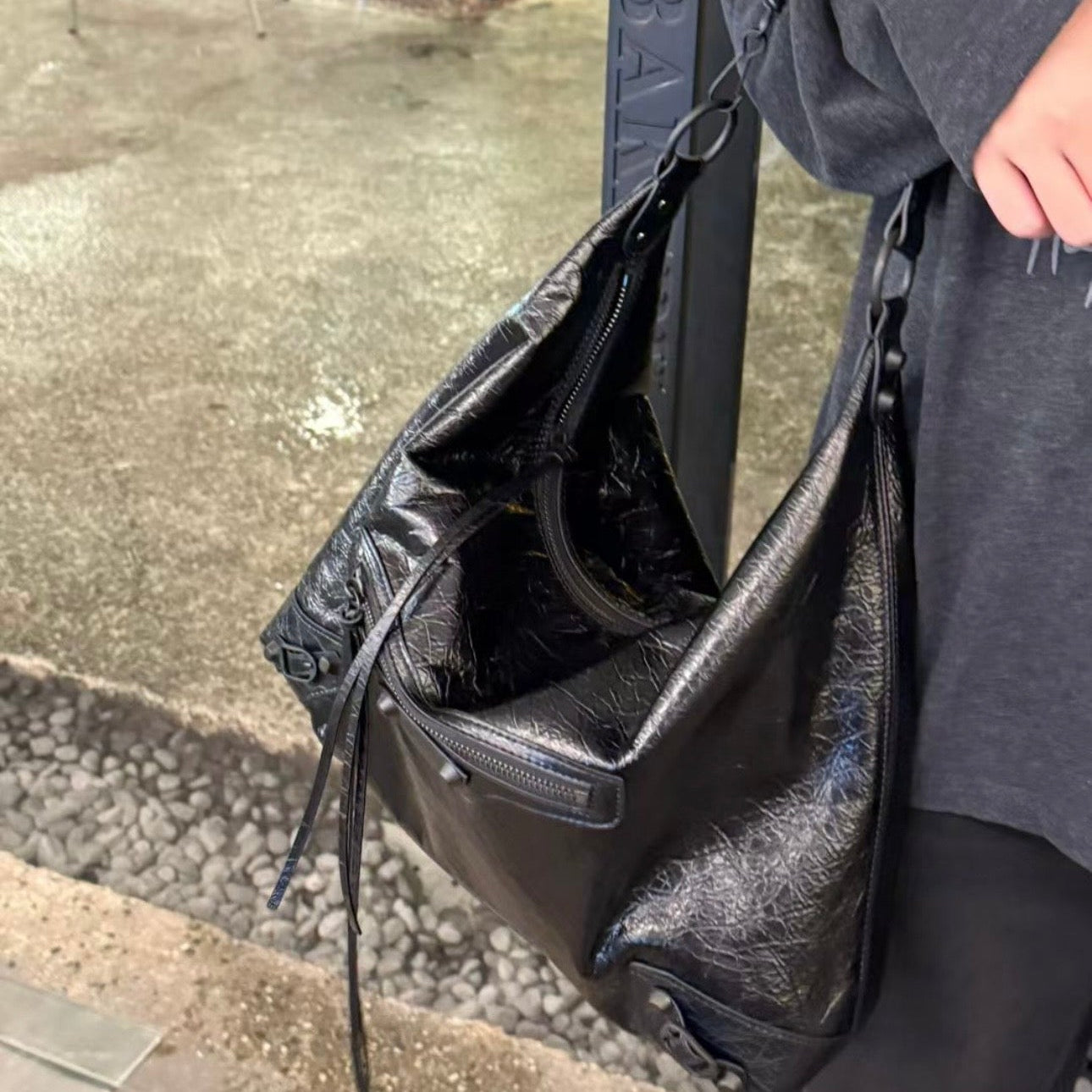 Cow Leather City Hobo (Medium size)