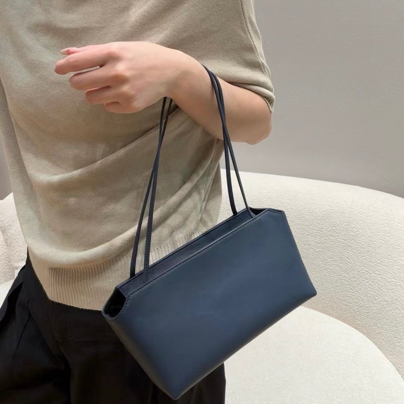 TR ToGo soft shoulder bag