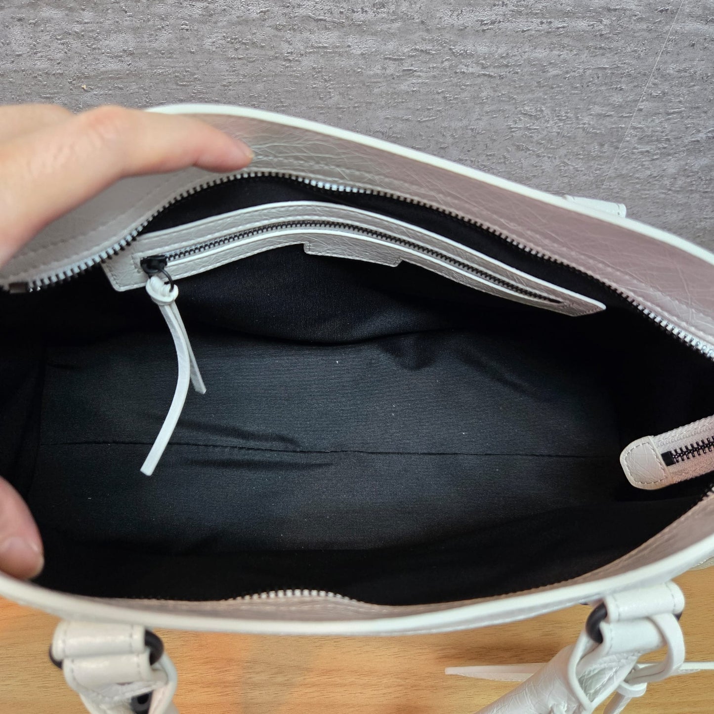 Korea Cow Leather City Crossbody (Large)