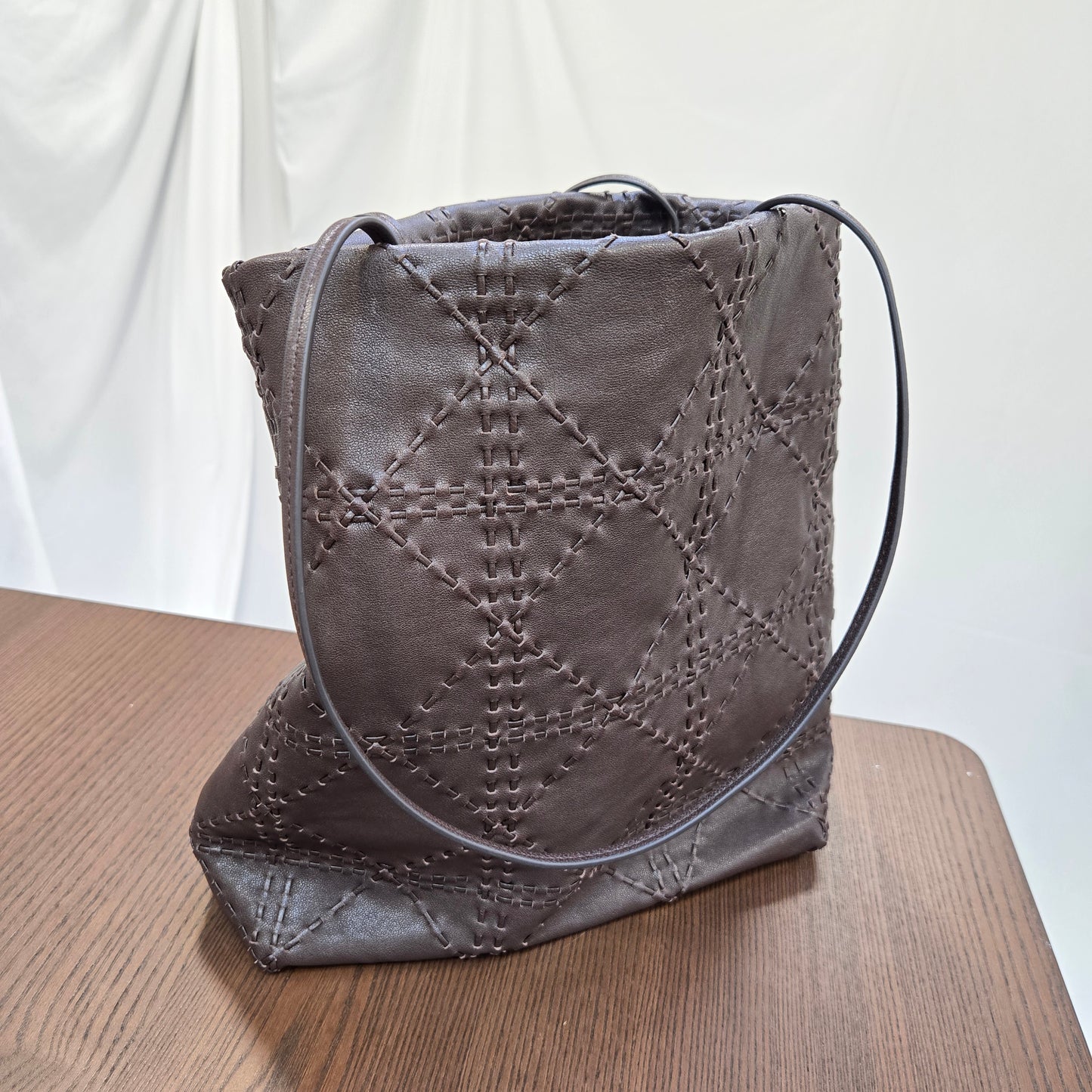 Korea Soft Leather Hand Embrodiery Shoulder Tote