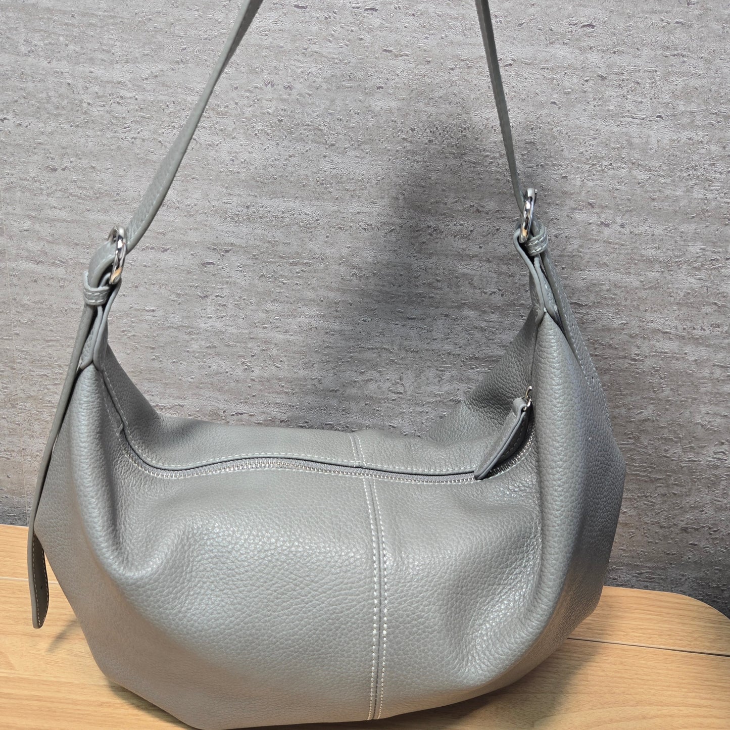 Korea Cow Leather Croissant Bag (Large)