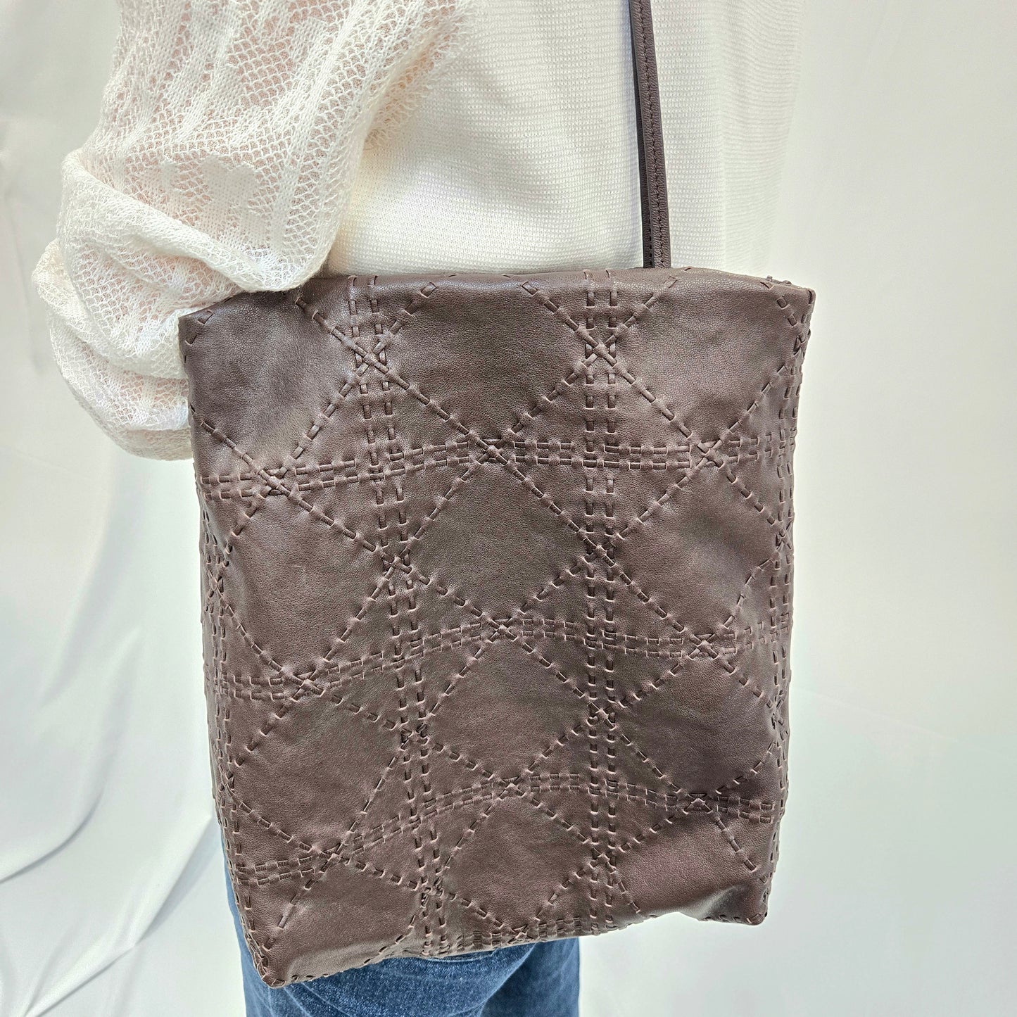 Korea Soft Leather Hand Embrodiery Shoulder Tote