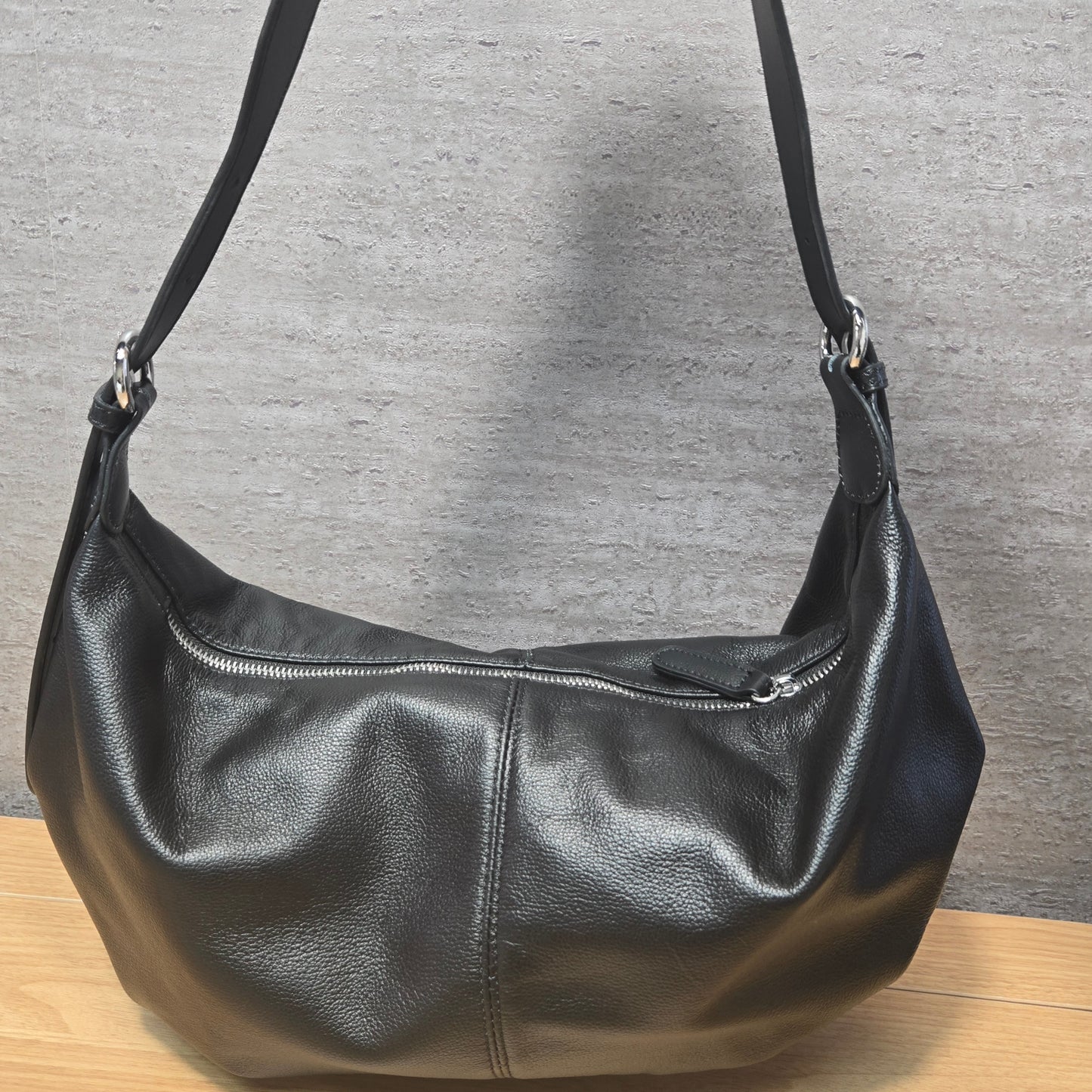 Korea Cow Leather Croissant Bag (Large)